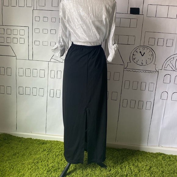 Motherhood Maternity size small - Picture 2 of 2